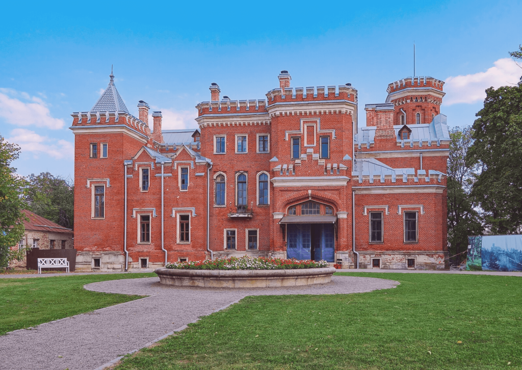 Не только отпуск раз в году: почему поездки в выходные — это тоже важно и нужно