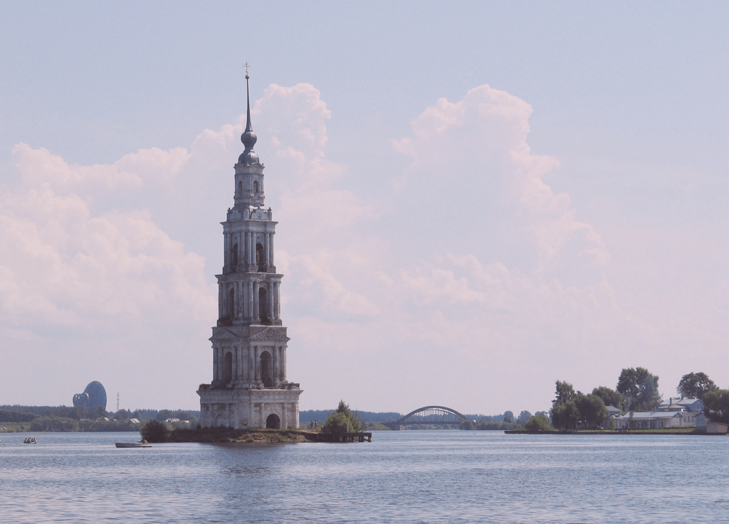 Не только отпуск раз в году: почему поездки в выходные — это тоже важно и нужно