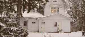 Пейзажи наяву и на холсте. История дачи «Чайка» в Удомле