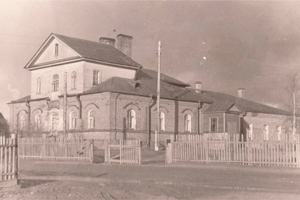 Дом купца Петрова: старейшее здание Соснового Бора