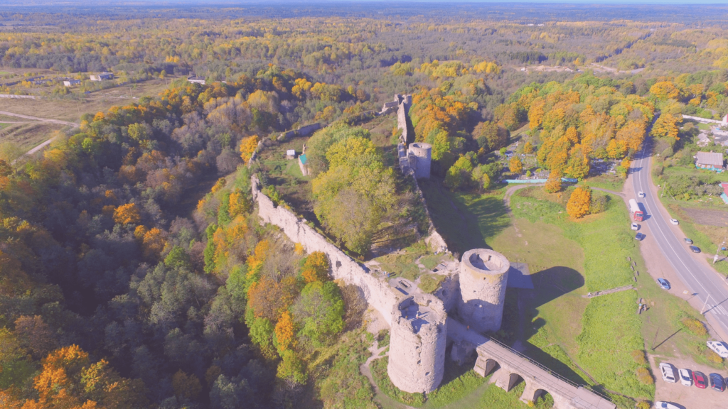 Взглянуть на древность — Копорская крепость Выходные в Сосновом Бору. 8 мест, которые стоит посетить