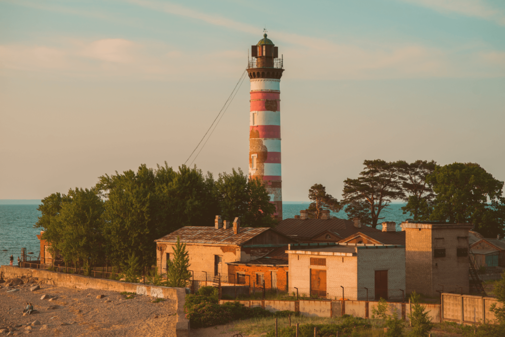 Шепелёвский маяк: свет из Франции